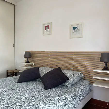 Villa La Des Pins A Benat