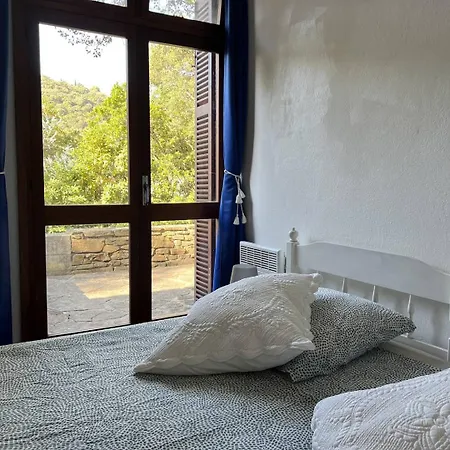 La Des Pins A Benat Villa